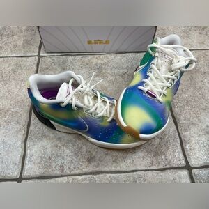 Nike LeBron XXI  SE (GS) Big Kids Size 7Y